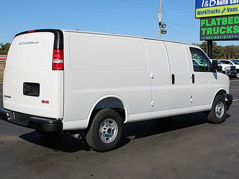 Used 2025 GMC Savana 2500 Extended w/ Driver Convenience Package image 6