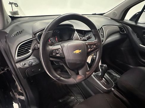 Used 2020 Chevrolet Trax LS w/ Tint and Cruise Package FWD image 20