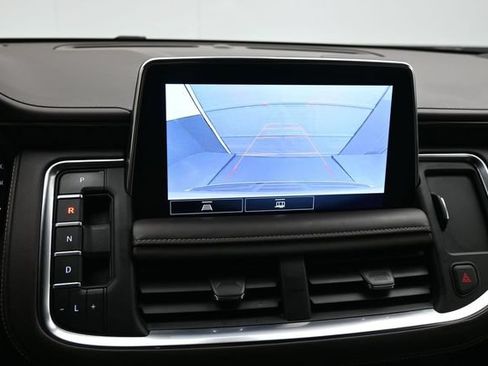 Used 2021 Chevrolet Suburban LT w/ Rear Media and Nav Package AWD/4WD image 7