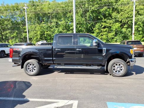 Used 2017 Ford F350 Lariat AWD/4WD image 5
