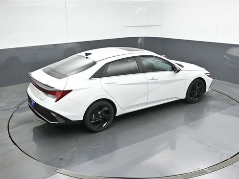 New 2026 Hyundai Elantra SEL Sport Premium FWD image 21