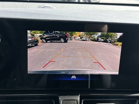Used 2024 Chevrolet TrailBlazer LT w/ LT Cold Weather Package FWD image 27