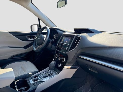 Used 2024 Subaru Forester Premium image 29