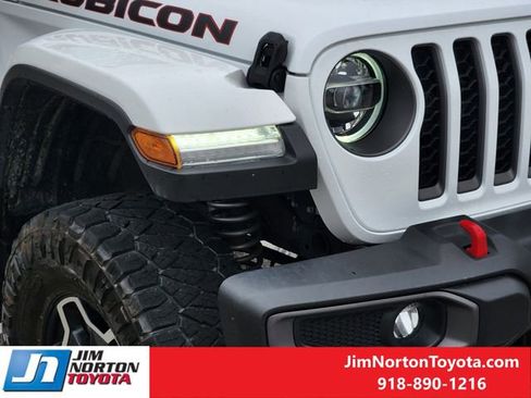 Used 2021 Jeep Gladiator Rubicon AWD/4WD image 10