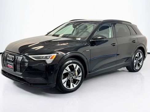 Used 2021 Audi e-tron Premium w/ Convenience Plus Package image 1