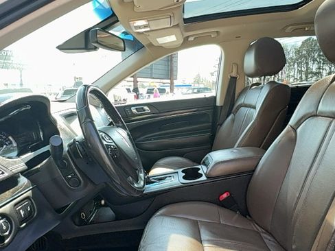 Used 2018 Lincoln MKT AWD w/ Technology Package image 20