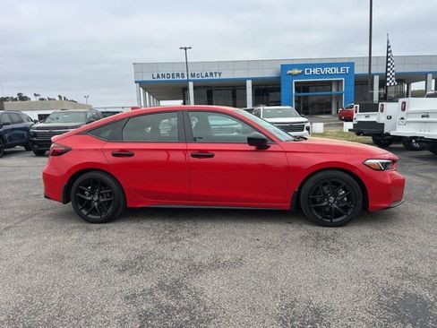 Used 2025 Honda Civic Sport image 2