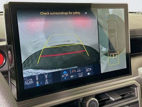 Certified 2025 Toyota 4Runner TRD Off-Road Premium w/ Tow Technology Package image 17