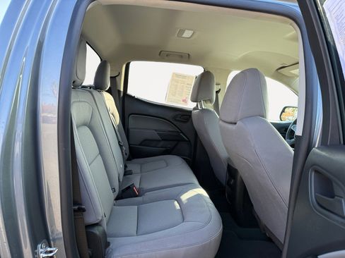 Used 2022 Chevrolet Colorado W/T w/ Custom Special Edition image 18