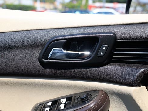 Used 2016 Chevrolet Malibu LTZ image 46