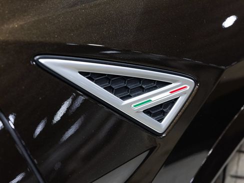 Used 2021 Lamborghini Urus AWD/4WD image 14