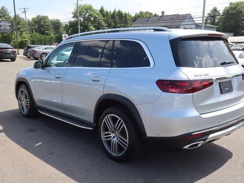 Used 2024 Mercedes-Benz GLS 450 4MATIC image 7