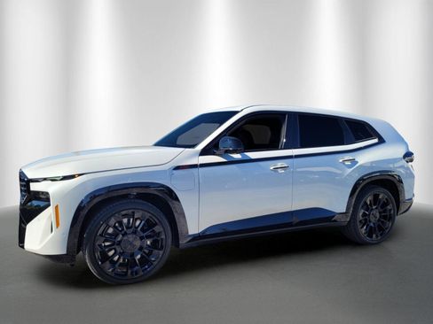 New 2026 BMW XM Label Red image 3