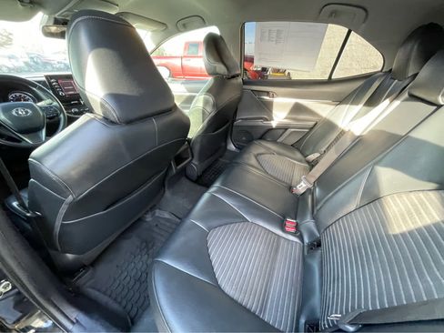 Used 2021 Toyota Camry SE image 21