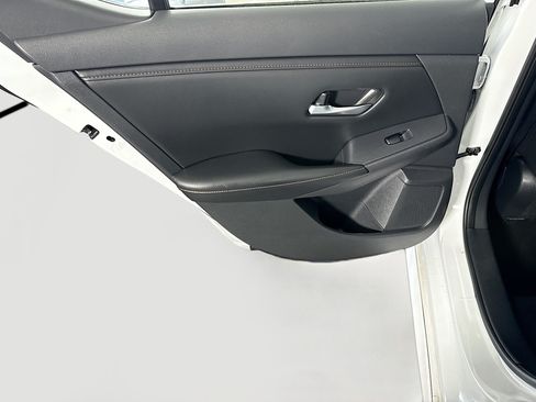 Used 2022 Nissan Sentra SR w/ Midnight Edition FWD image 26