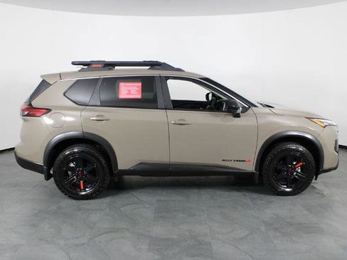 Certified 2025 Nissan Rogue SV AWD/4WD image 15