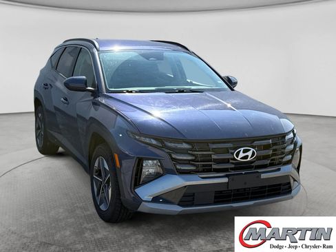 Used 2025 Hyundai Tucson SEL AWD/4WD image 3