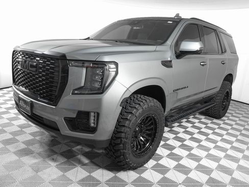 Used 2023 GMC Yukon Denali image 9