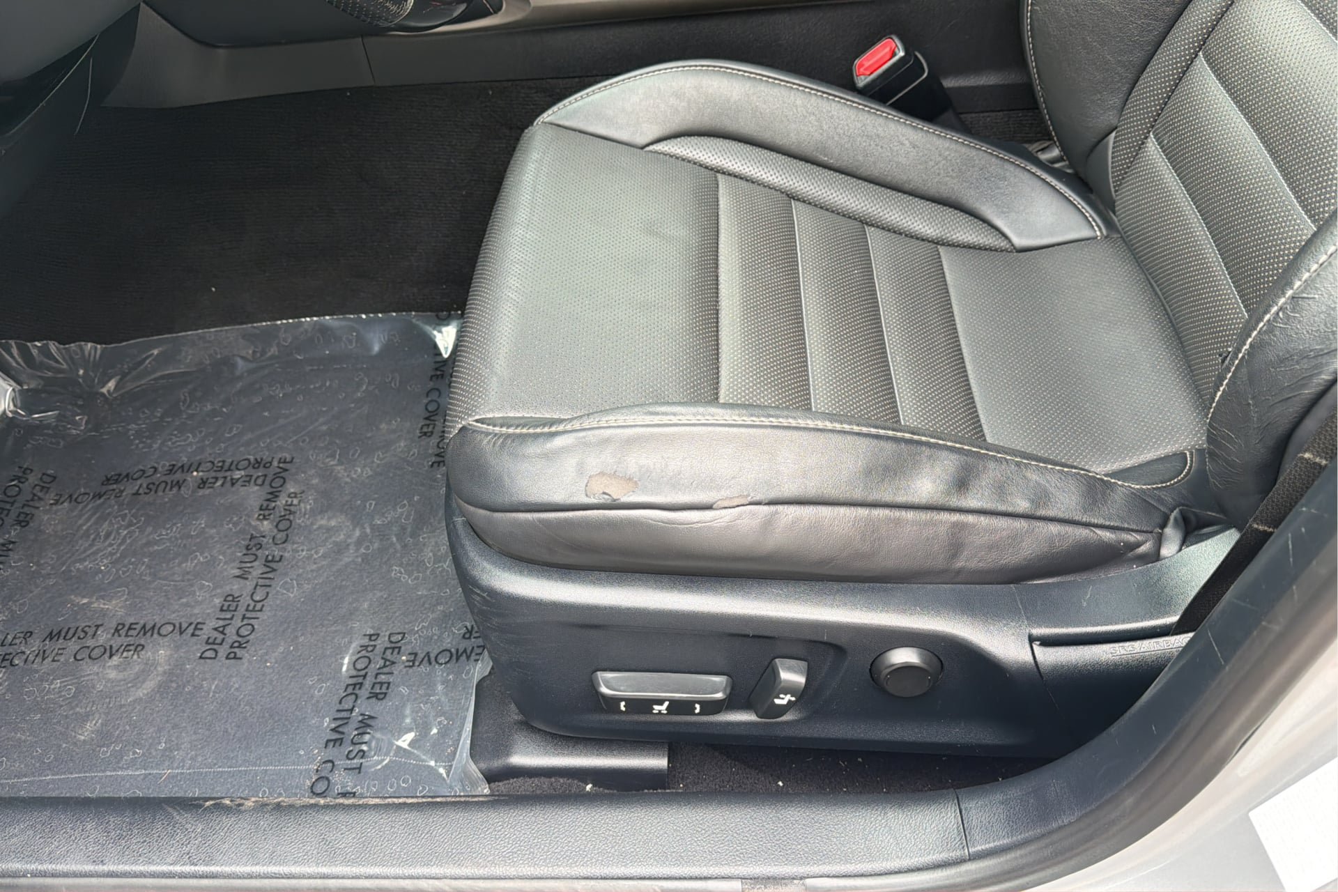Used 2016 Lexus IS 200t w/ F Sport Package RWD image 20