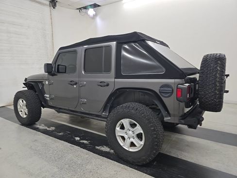 Used 2019 Jeep Wrangler Unlimited Sport S AWD/4WD image 7