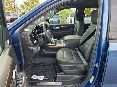 New 2026 GMC Sierra 1500 Elevation w/ Elevation Premium Package AWD/4WD image 15