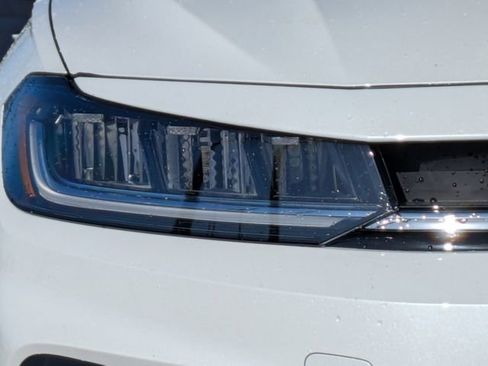 New 2026 Volkswagen Jetta SE image 10