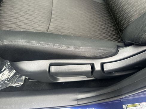 Used 2018 Nissan Rogue S AWD/4WD image 22