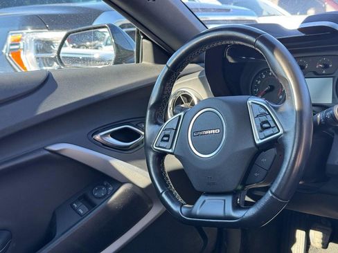 Used 2021 Chevrolet Camaro LT image 13