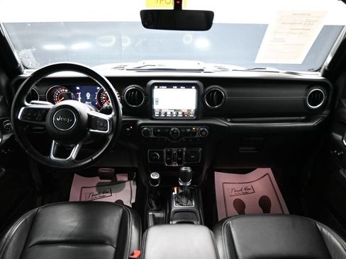 Used 2018 Jeep Wrangler Unlimited Sahara w/ Quick Order Package 24M Moab AWD/4WD image 20
