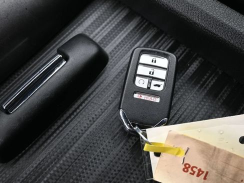 Used 2023 Honda Passport EX-L image 17