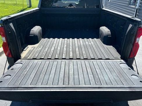 Used 2022 Chevrolet Silverado 1500 RST w/ Z71 Off-Road Package AWD/4WD image 39