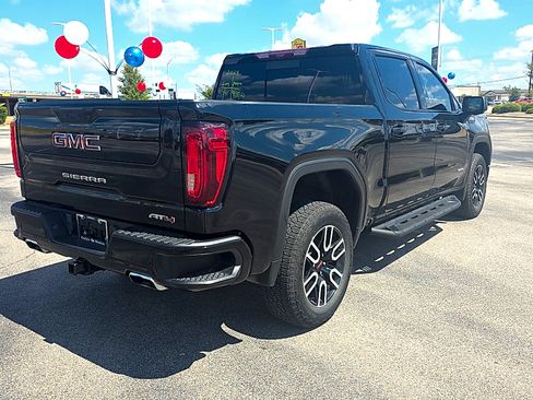 Used 2024 GMC Sierra 1500 AT4 w/ Technology Package AWD/4WD image 10