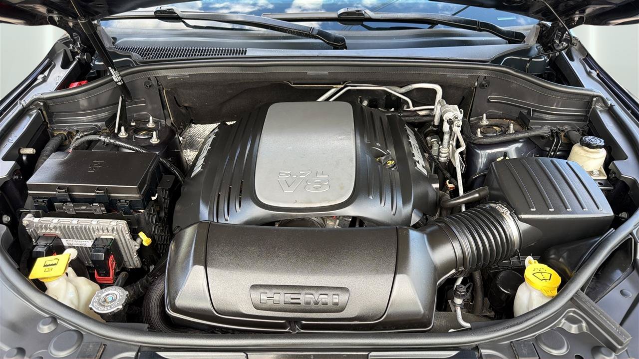 Used 2014 Dodge Durango R/T w/ Technology Group AWD/4WD image 37