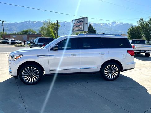 Used 2018 Lincoln Navigator Reserve w/ Technology Package image 2