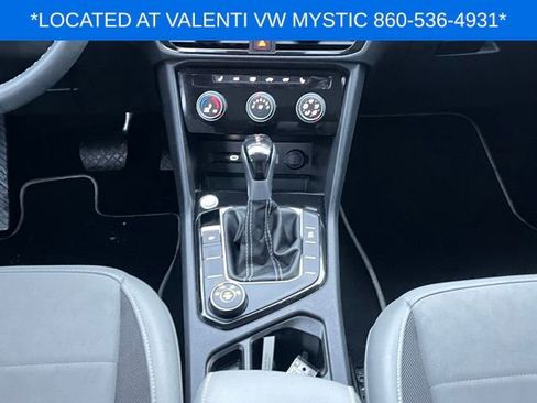 Certified 2023 Volkswagen Taos SE w/ Panoramic Sunroof Package image 16