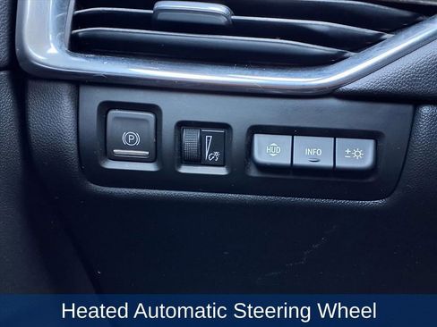 Used 2019 Cadillac XT4 Premium Luxury image 19