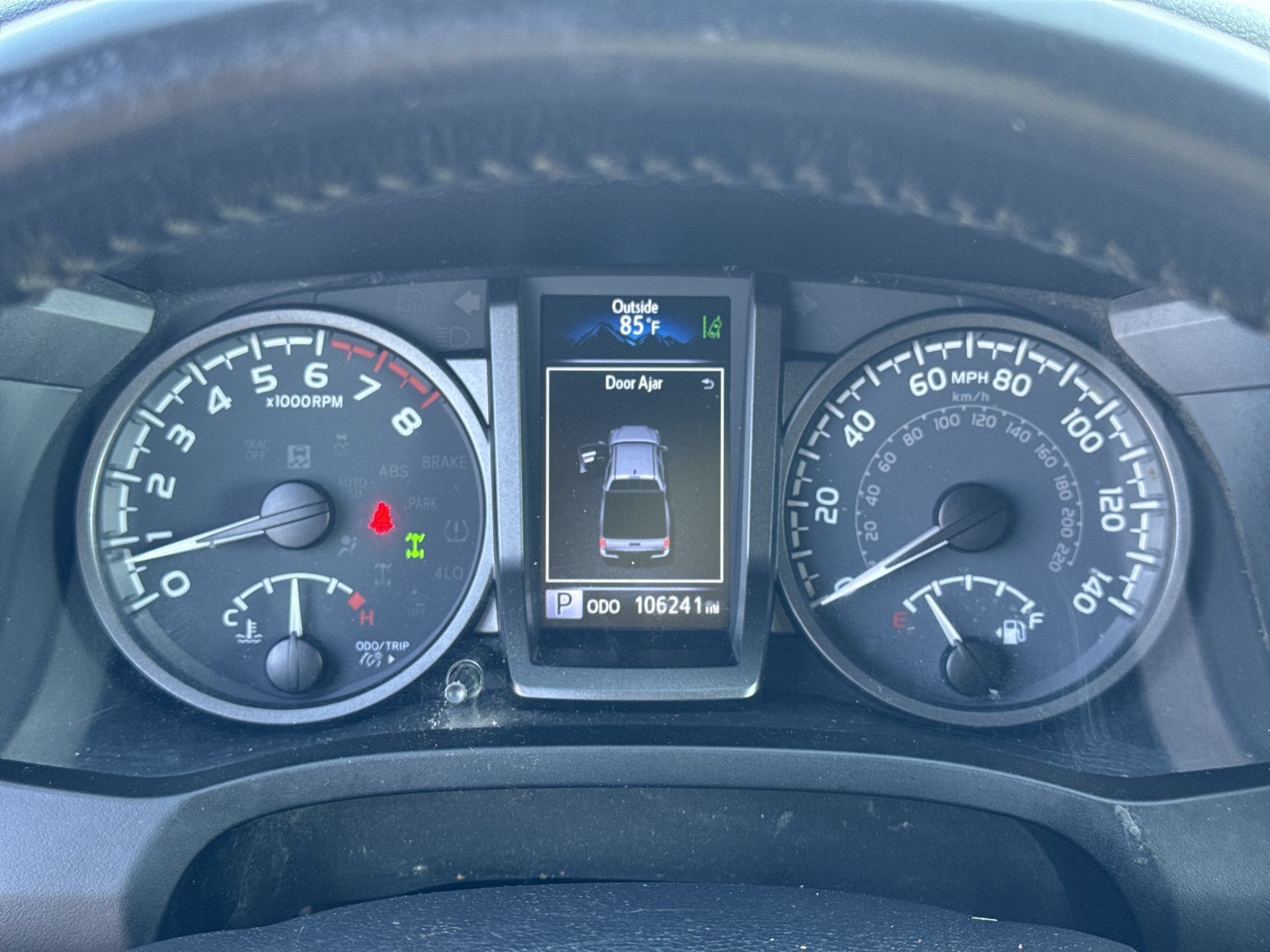 Used 2021 Toyota Tacoma TRD Off-Road w/ Technology Package AWD/4WD image 15