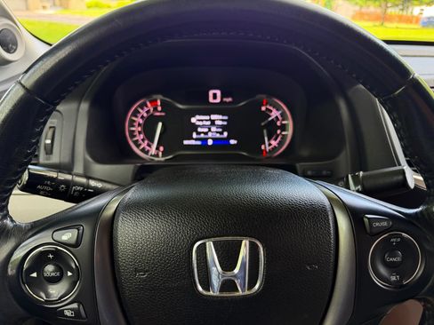 Used 2017 Honda Ridgeline RTL-T image 25
