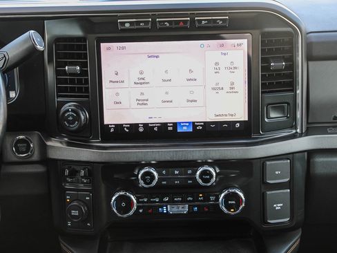 Used 2024 Ford F350 Platinum image 13