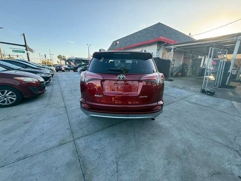 Used 2018 Toyota RAV4 Limited image 7