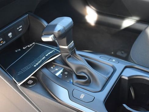 New 2026 Kia K4 LXS image 21