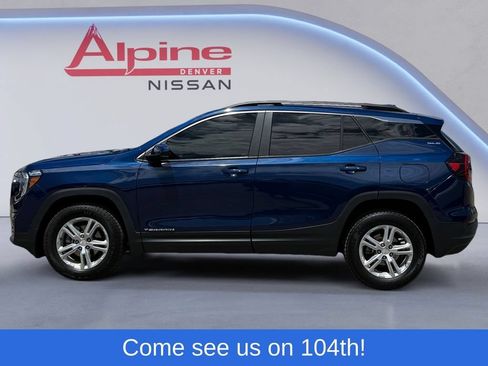 Used 2022 GMC Terrain SLE w/ Driver Convenience Package AWD/4WD image 2