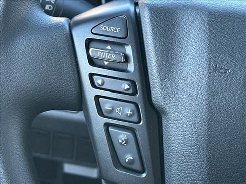 Certified 2025 Nissan Frontier SV image 20