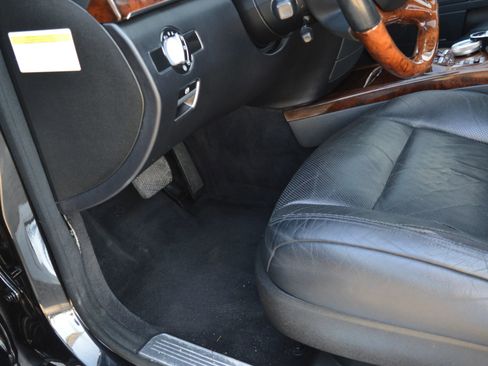 Used 2010 Mercedes-Benz S 550 S 550 4MATIC Sedan 4D image 13