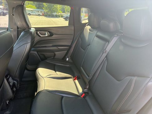 Used 2022 Jeep Compass Limited AWD/4WD image 23