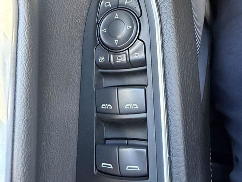 Used 2024 GMC Sierra 3500 Denali w/ Denali Reserve Package image 24