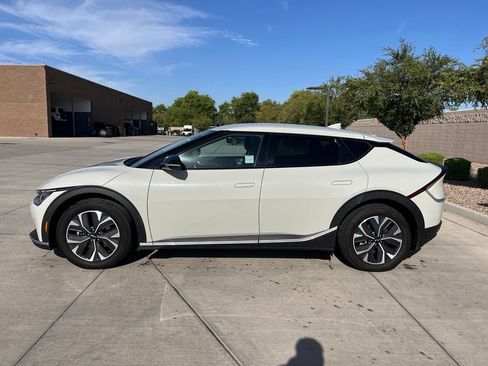 Used 2024 Kia EV6 Light RWD image 6