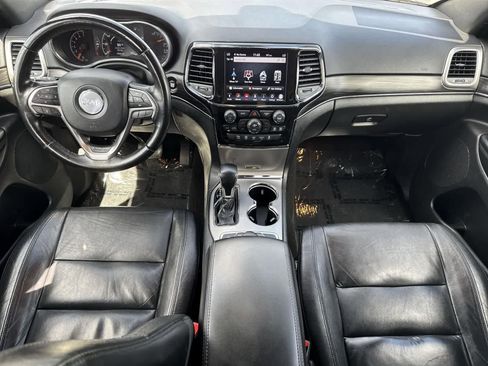 Used 2022 Jeep Grand Cherokee Limited image 9