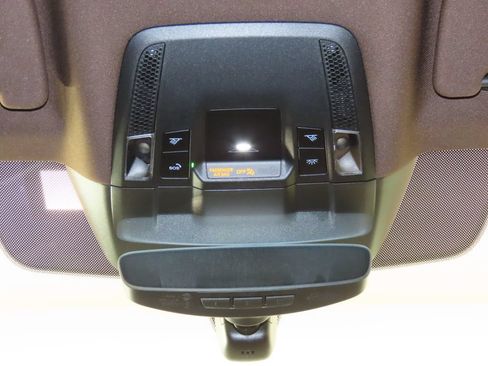 Certified 2026 Porsche Taycan RWD image 31