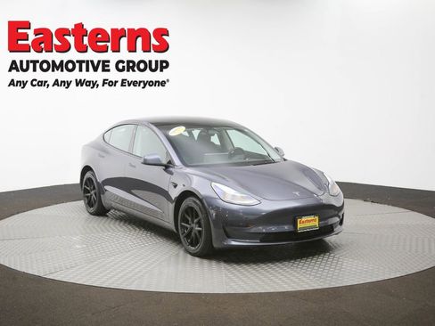 Used 2023 Tesla Model 3 Standard Range image 46